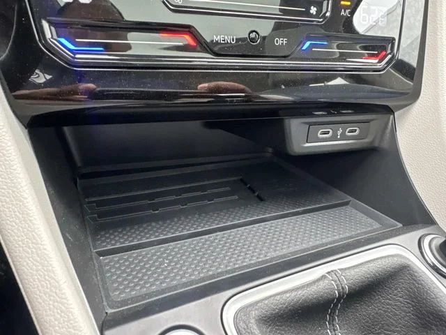 2025 Volkswagen Jetta SE - Photo 19