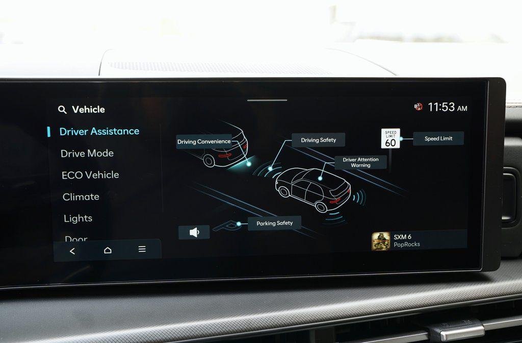 New 2026 Phantom Black Hyundai SE image 15