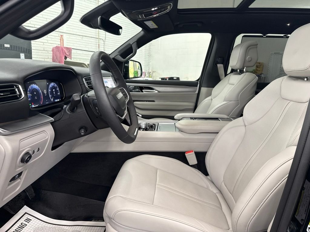 Used 2025 Black Jeep Series III image 9