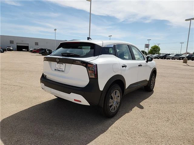 New 2026 QM1 Fresh Powd Nissan S Front-Wheel Drive image 3
