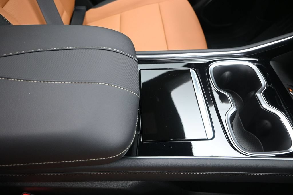 2027 Chevrolet Traverse Z71 - Photo 27