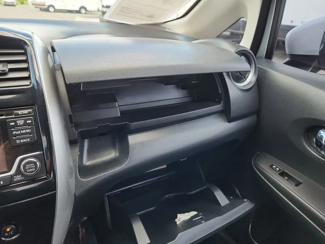 Used 2017 Silver Nissan SV image 44
