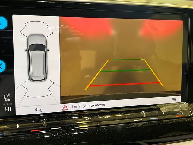 New 2026 Green Volkswagen 2.0T SE w/Technology image 18