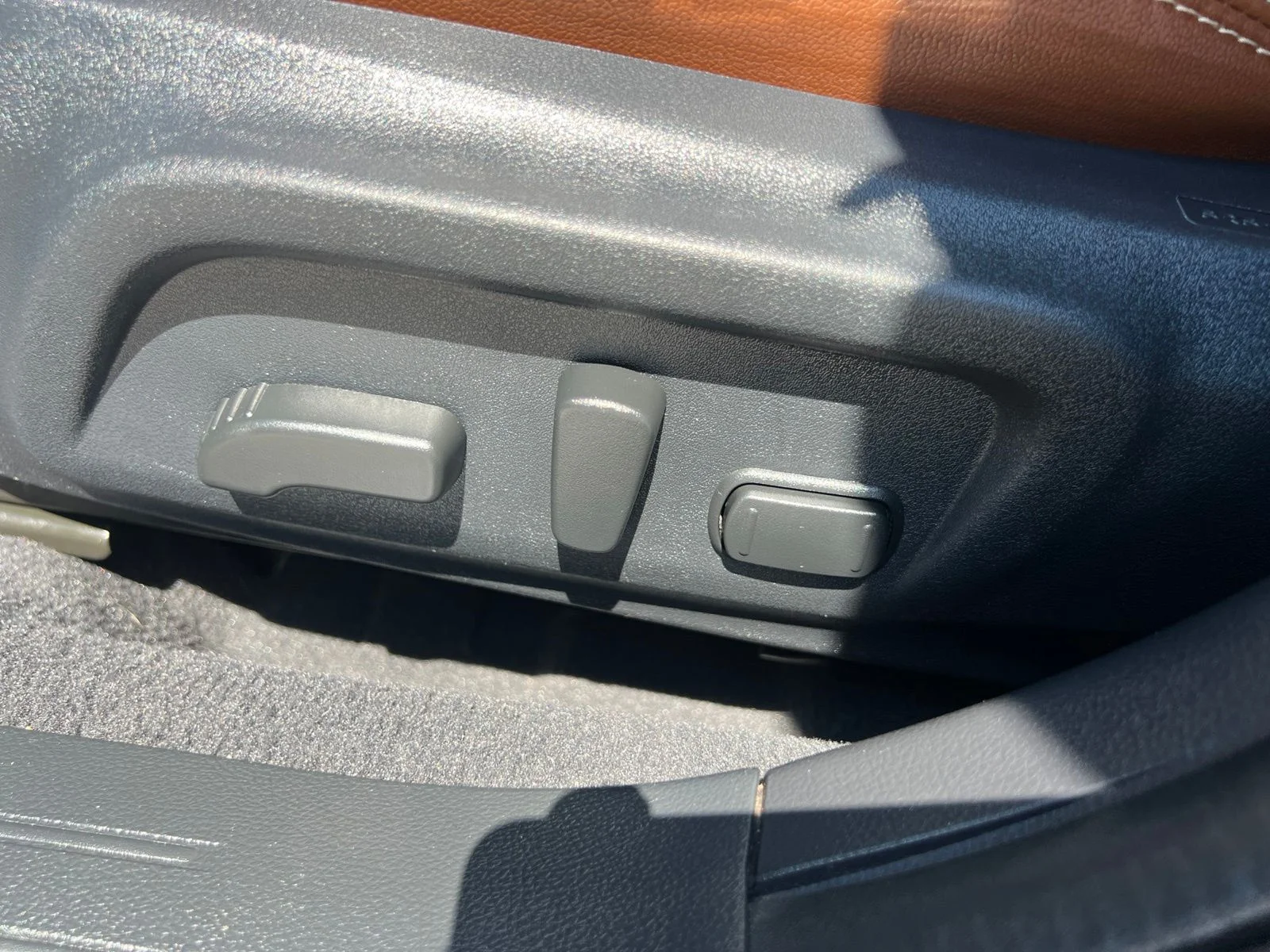 Used 2017 Green Metallic Subaru 3.6R image 19