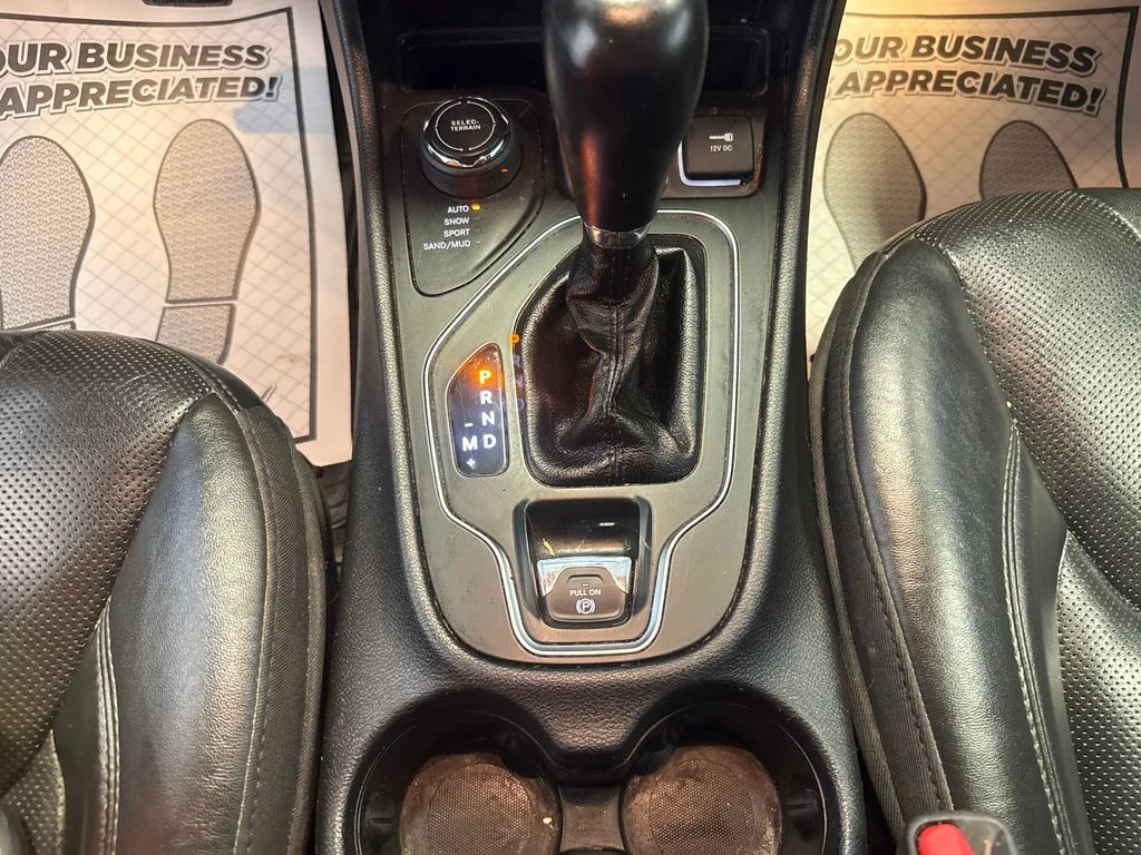 Used 2019 Red Jeep Limited image 19