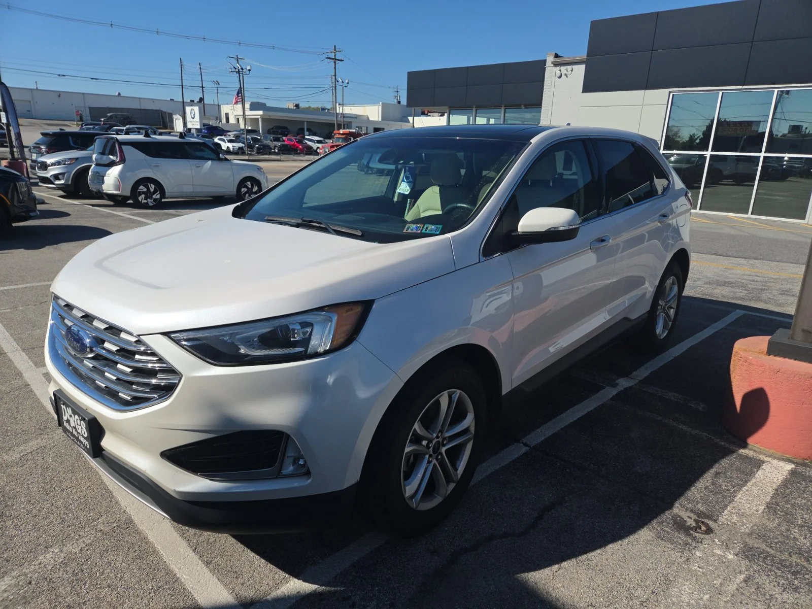 Used 2019 White Ford SEL image 1