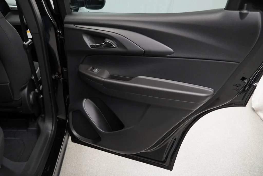 New 2026 Mosaic Black Metallic Chevrolet LT image 26