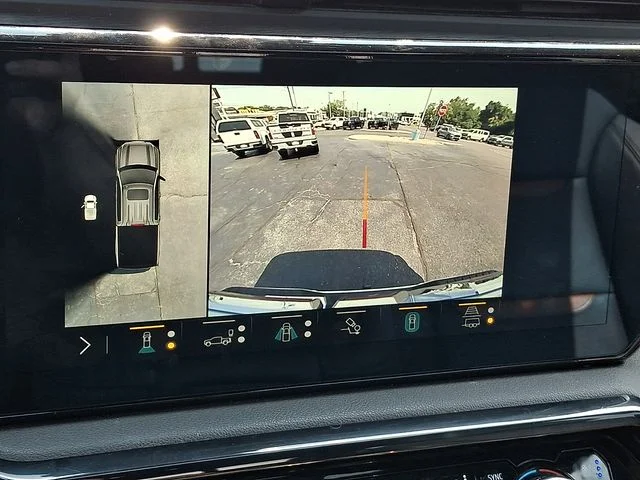 Used 2023 White GMC AT4 image 20