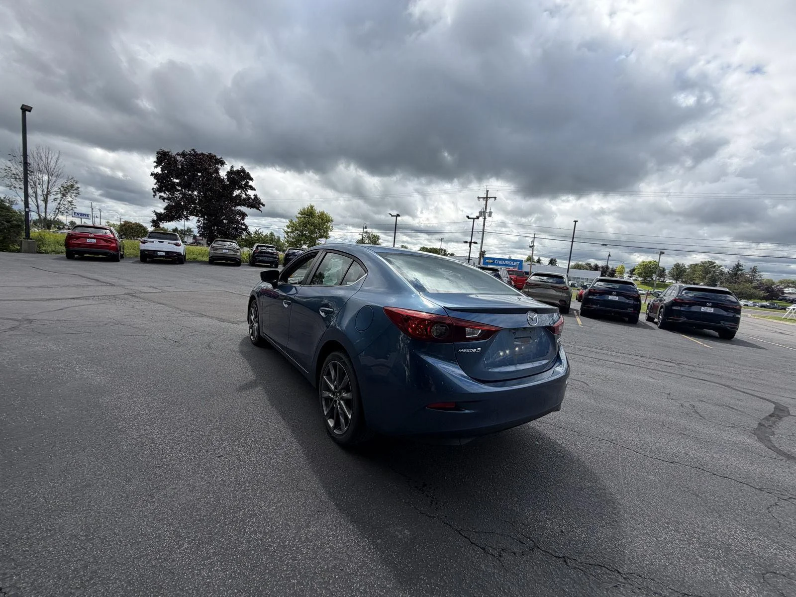 Used 2018 Eternal Blue Mica Mazda Touring image 6