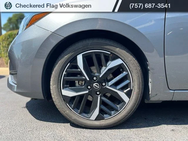 Used 2024 Gun Metallic Nissan 1.6 SR image 5
