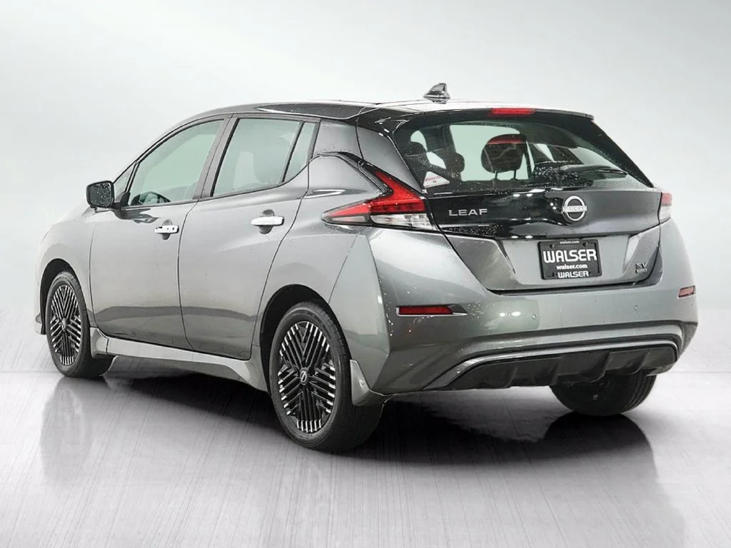 Used 2024 Gun Metallic Nissan SV Plus image 4