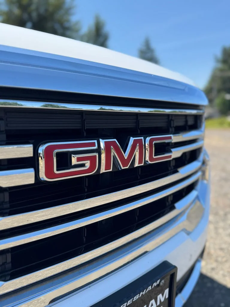 Used 2023 Summit White GMC SLT image 54