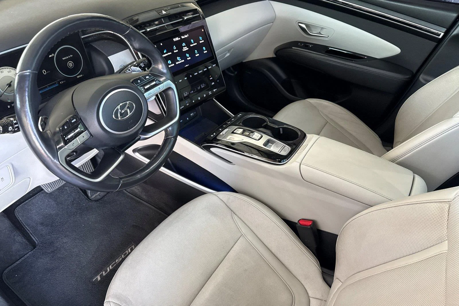Used 2022 Phantom Black Hyundai Limited image 10