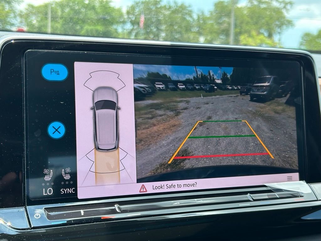 New 2026 Black Volkswagen SE w/Technology image 30