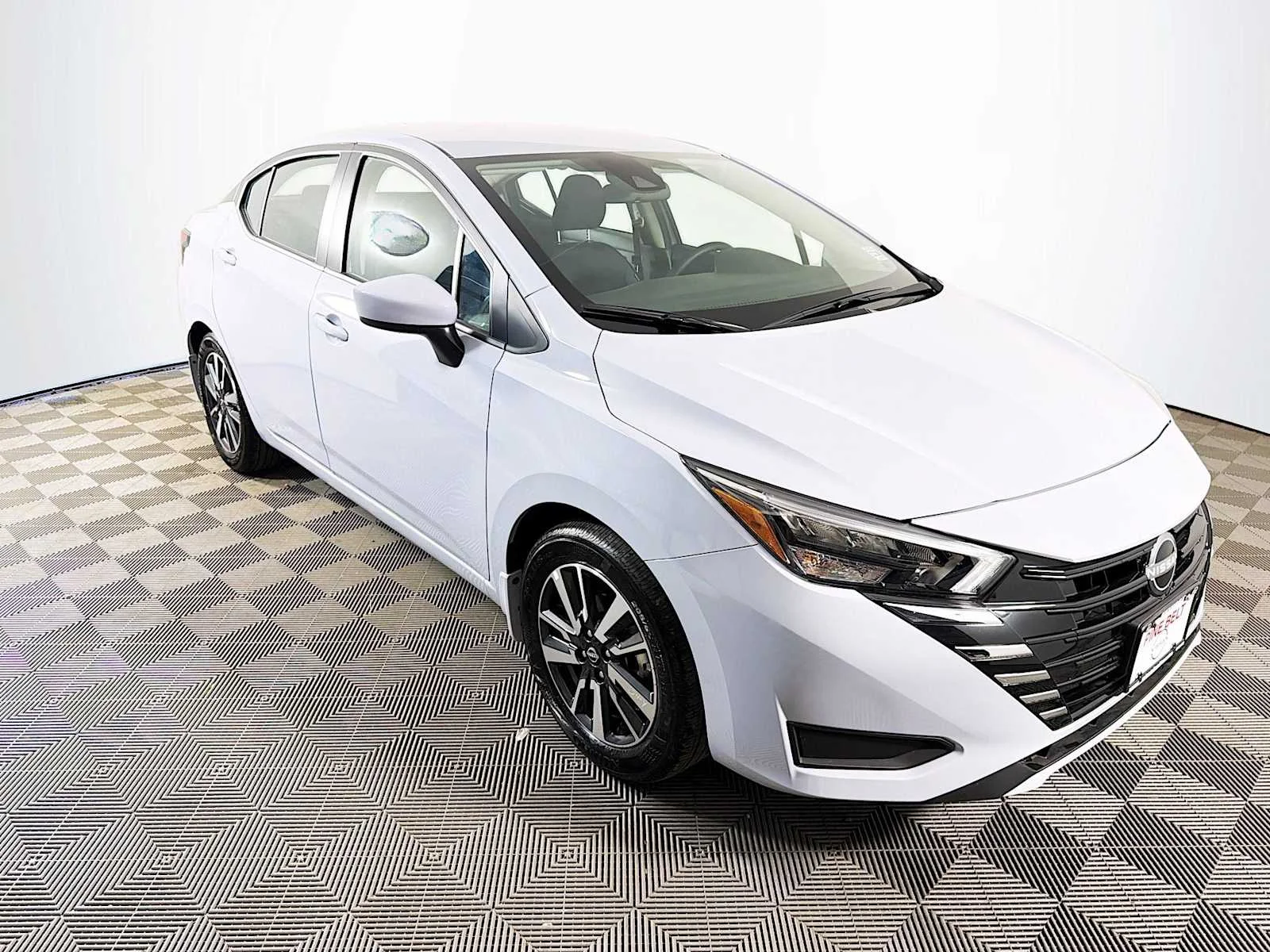 Certified Used 2025 Gray Sky Pearl Nissan SV image 3