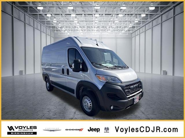 New 2026 Bright Silver Metallic Clear-Coat Exterior Paint RAM Tradesman image 1