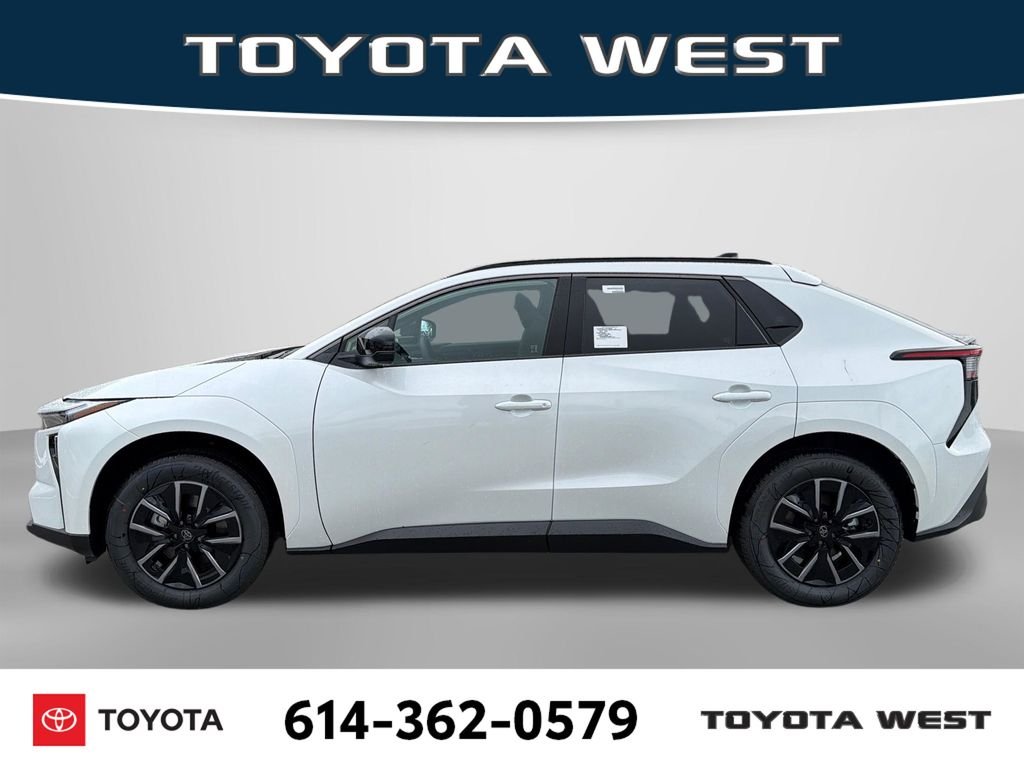 New 2026 Wind Chill Pearl Toyota XLE image 10