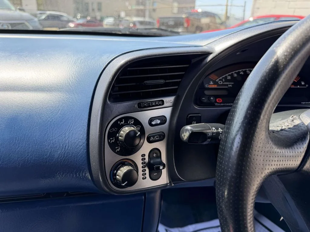 Used 2002  Honda S2000 image 17