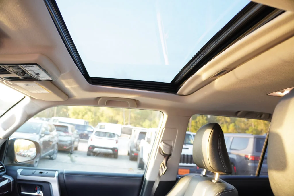 Used 2019 Blue Toyota  image 5