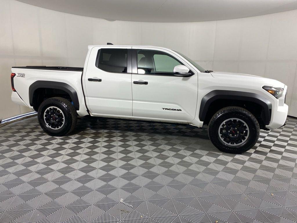 Used 2025 Ice Toyota TRD Off-Road image 4