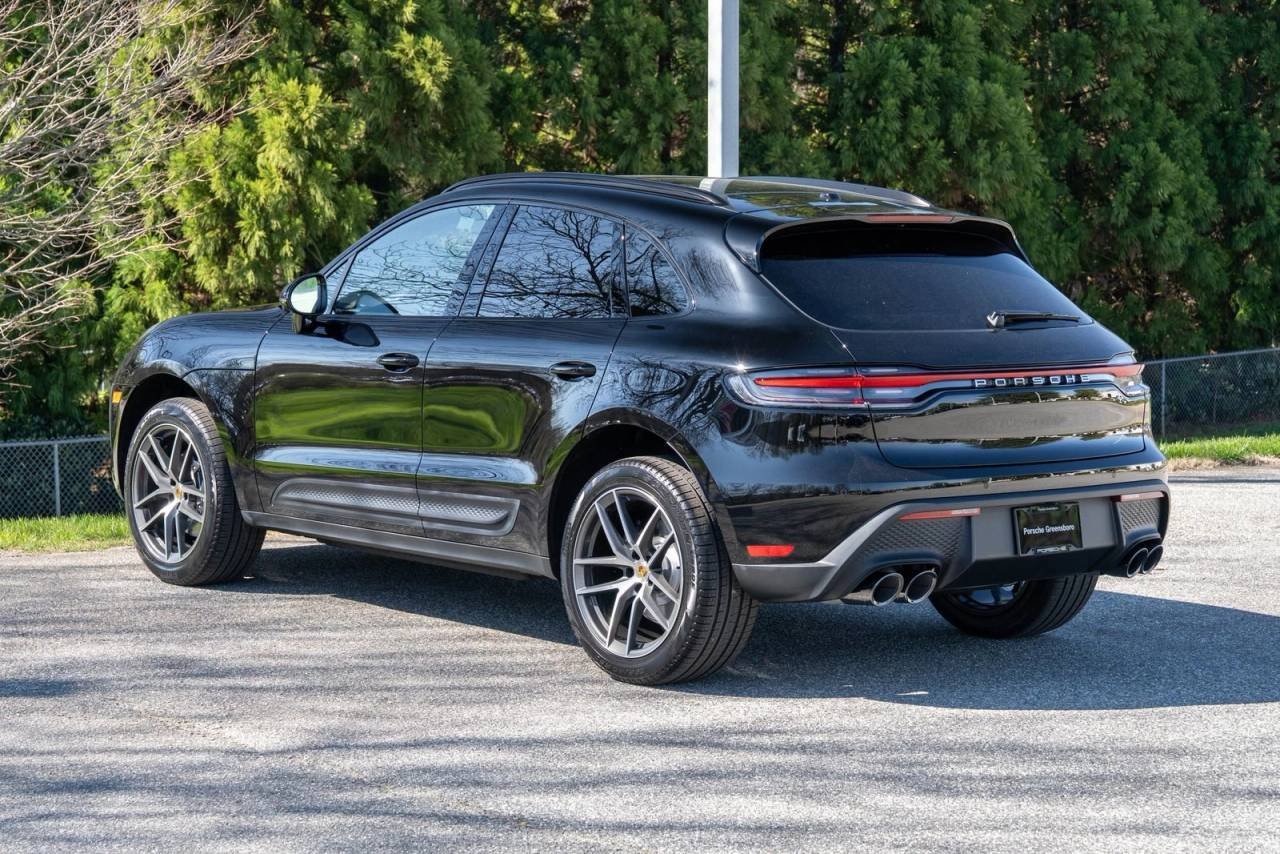 Used 2026  Porsche  image 3