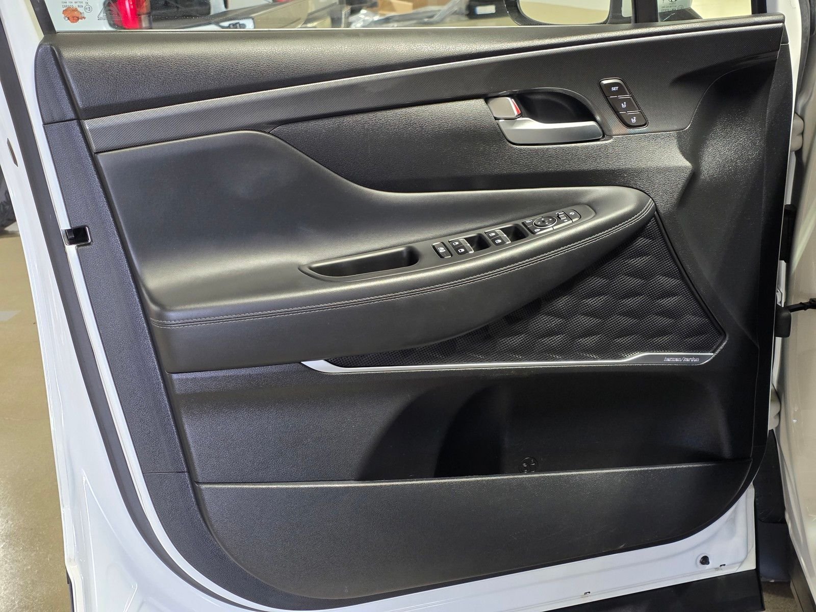 Used 2021 Cream White Hyundai Limited image 20