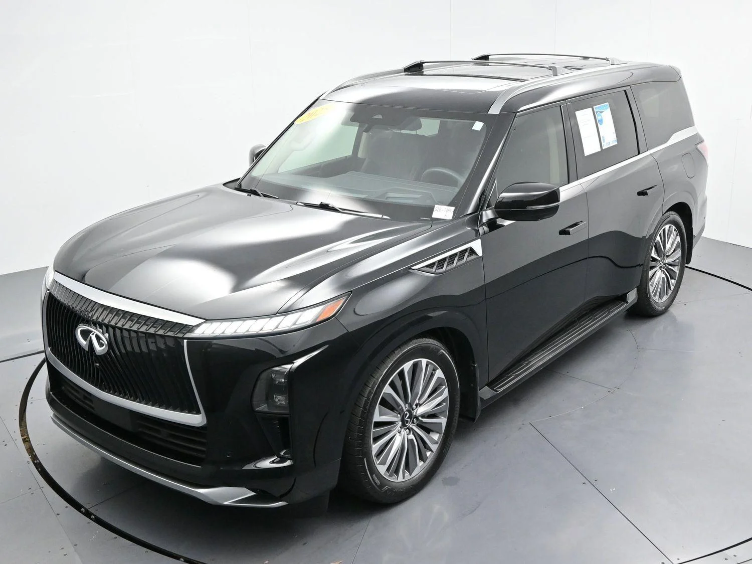 Used 2025 Black Obsidian INFINITI LUXE image 39