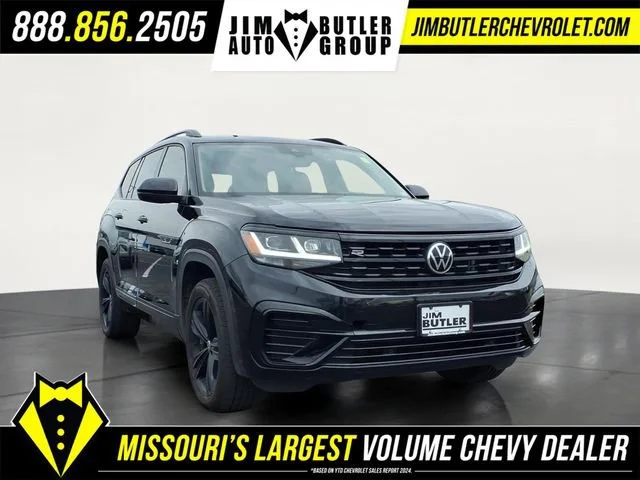 Used 2022  Volkswagen 3.6L V6 SEL R-Line Black image 4