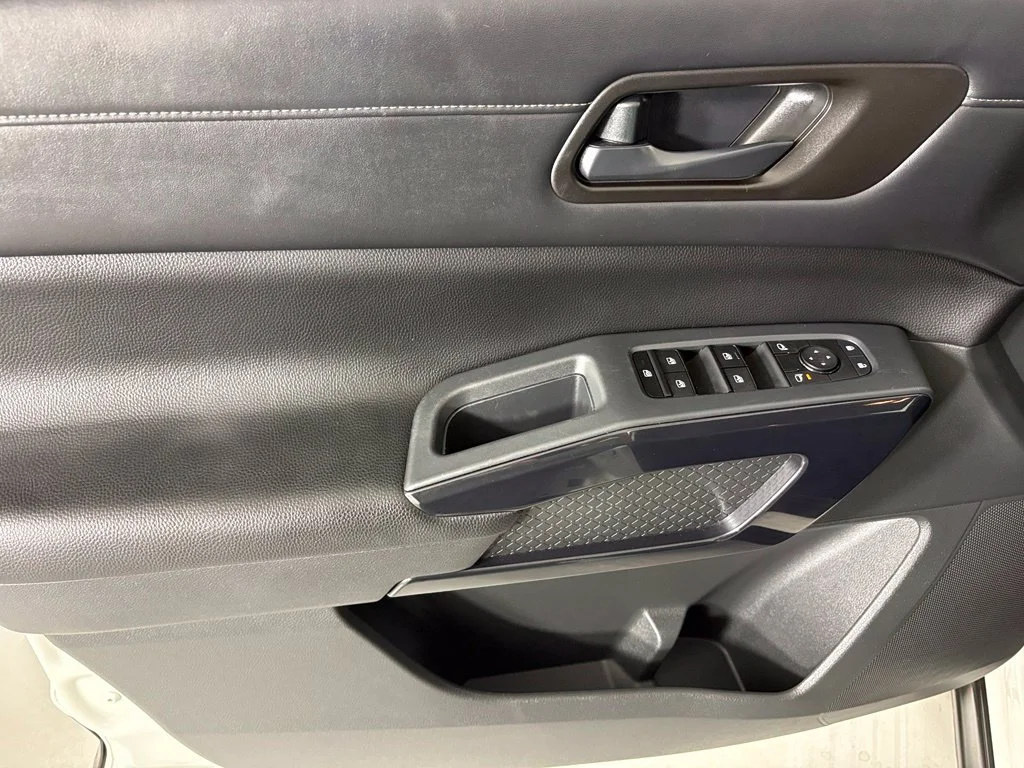 Used 2024 White Nissan SV image 19