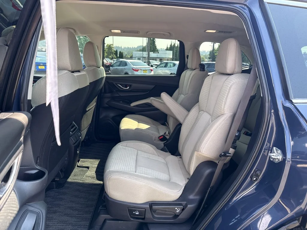 Used 2025  Subaru Premium image 9