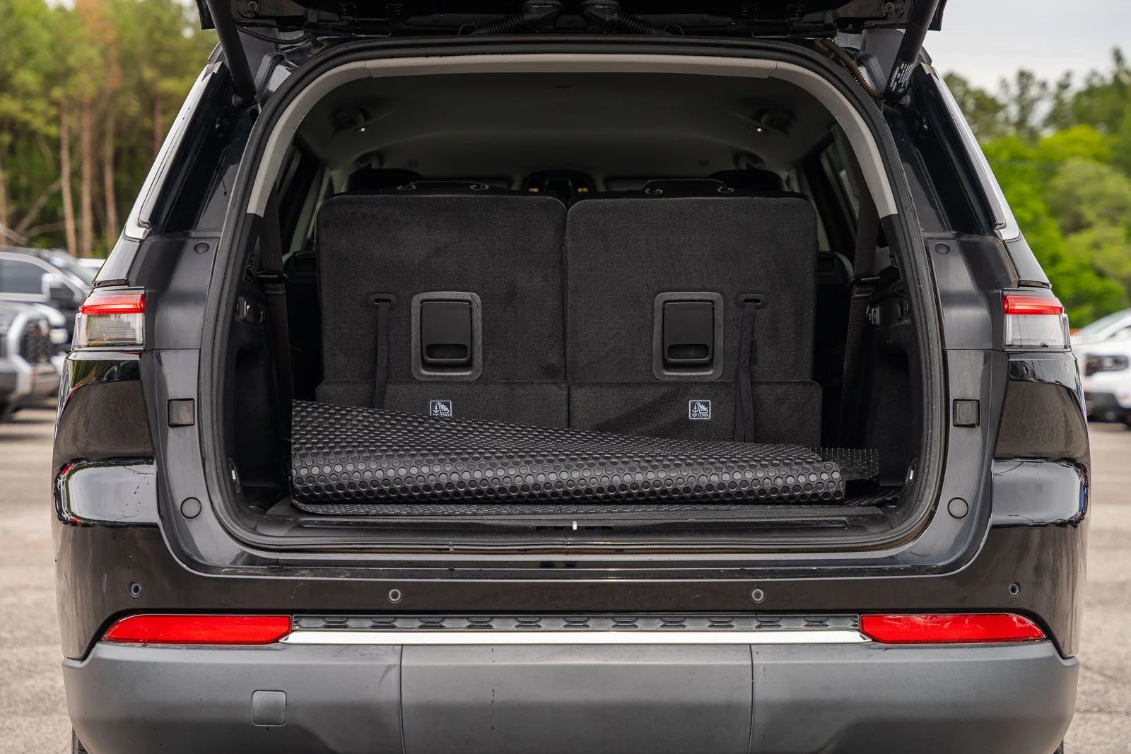 Used 2021 Black Jeep Limited image 19