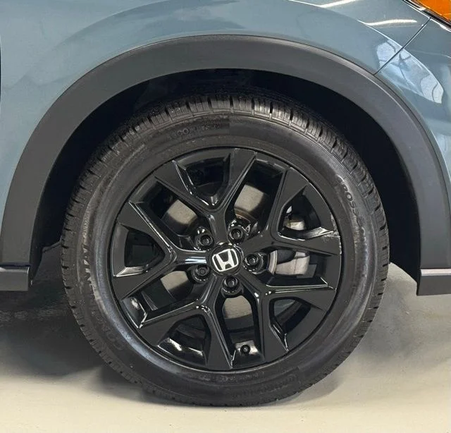 Used 2023  Honda Sport image 21
