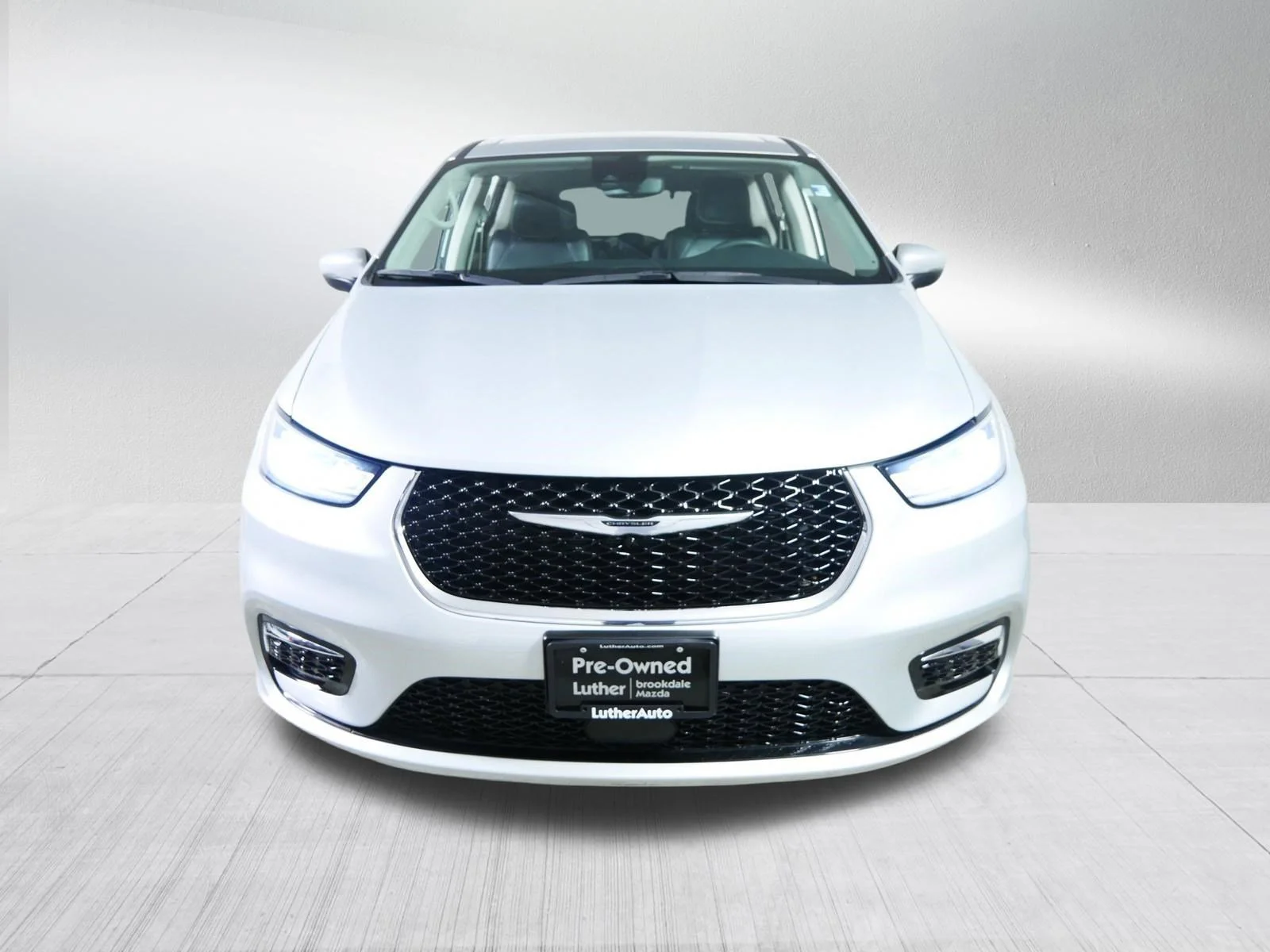 Used 2023 Chrysler Pacifica Hybrid Touring L with VIN 2C4RC1L78PR618339 for sale in Brooklyn Center, Minnesota