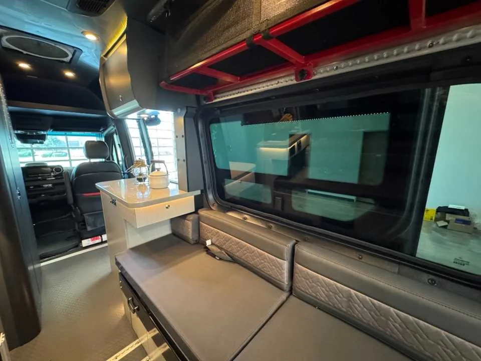 New 2026 SILVER AIRSTREAM  image 9