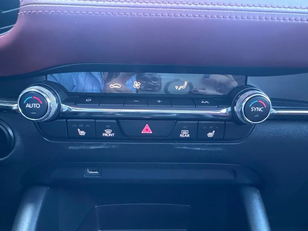 Used 2019 White Mazda Premium image 16