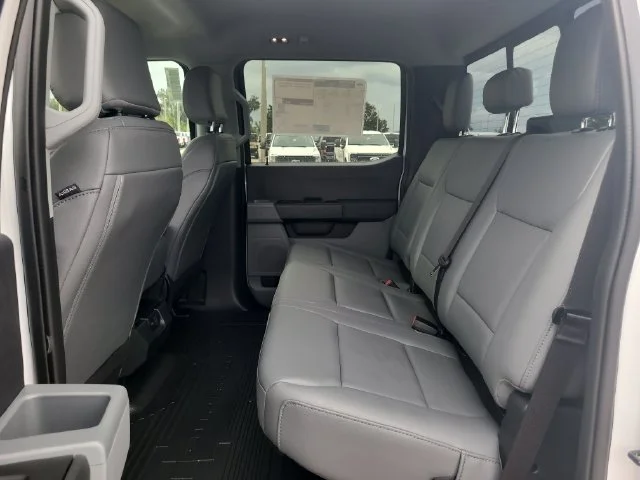 New 2026 Oxford White Ford XL image 16