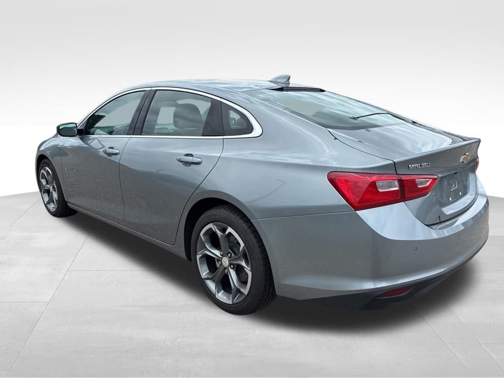Used 2024 Gray Chevrolet LT image 3