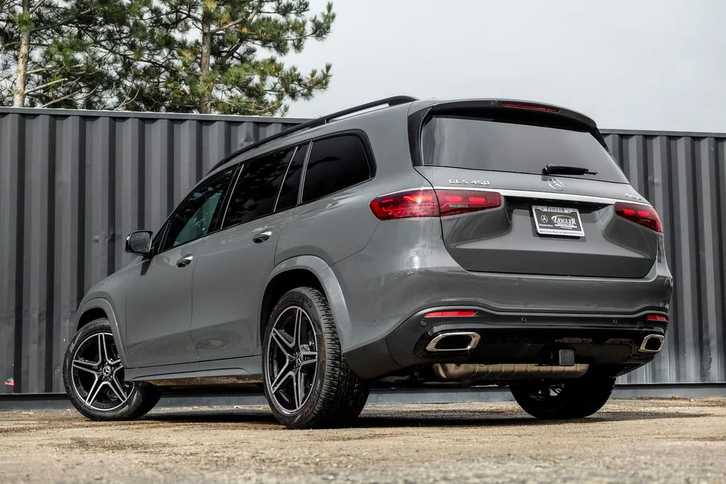 Used 2026 MANUFAKTUR Silicon Grey Mercedes-Benz GLS 450 image 2