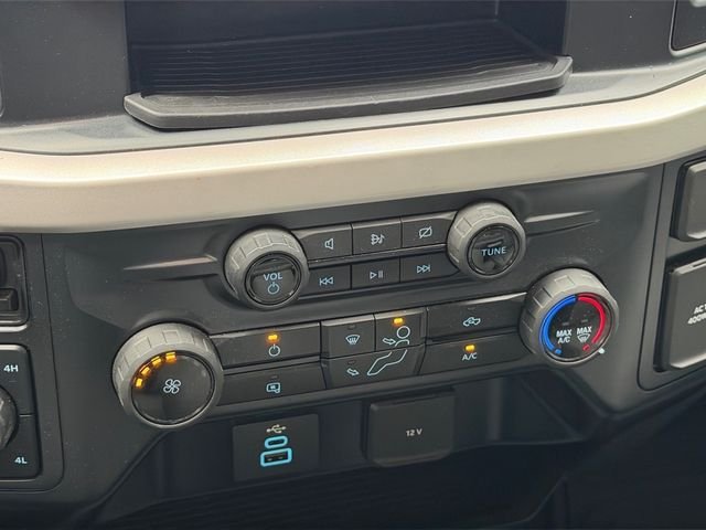 Used 2023 Black Metallic Ford XLT image 16