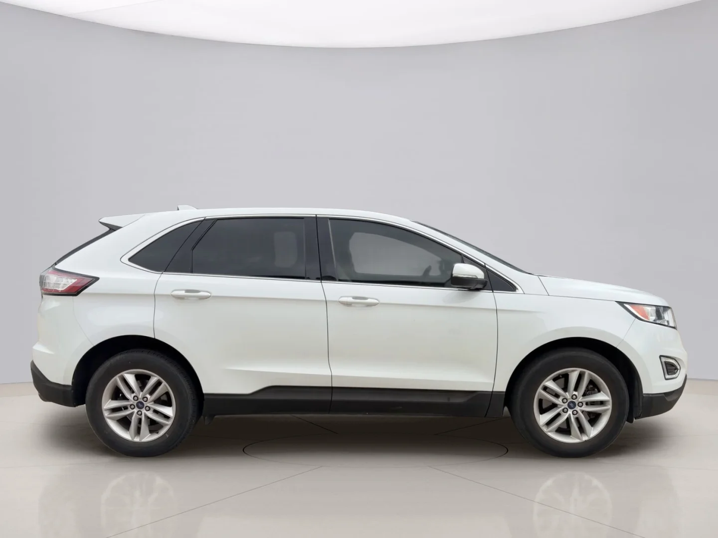 Used 2016 White Ford SEL image 6