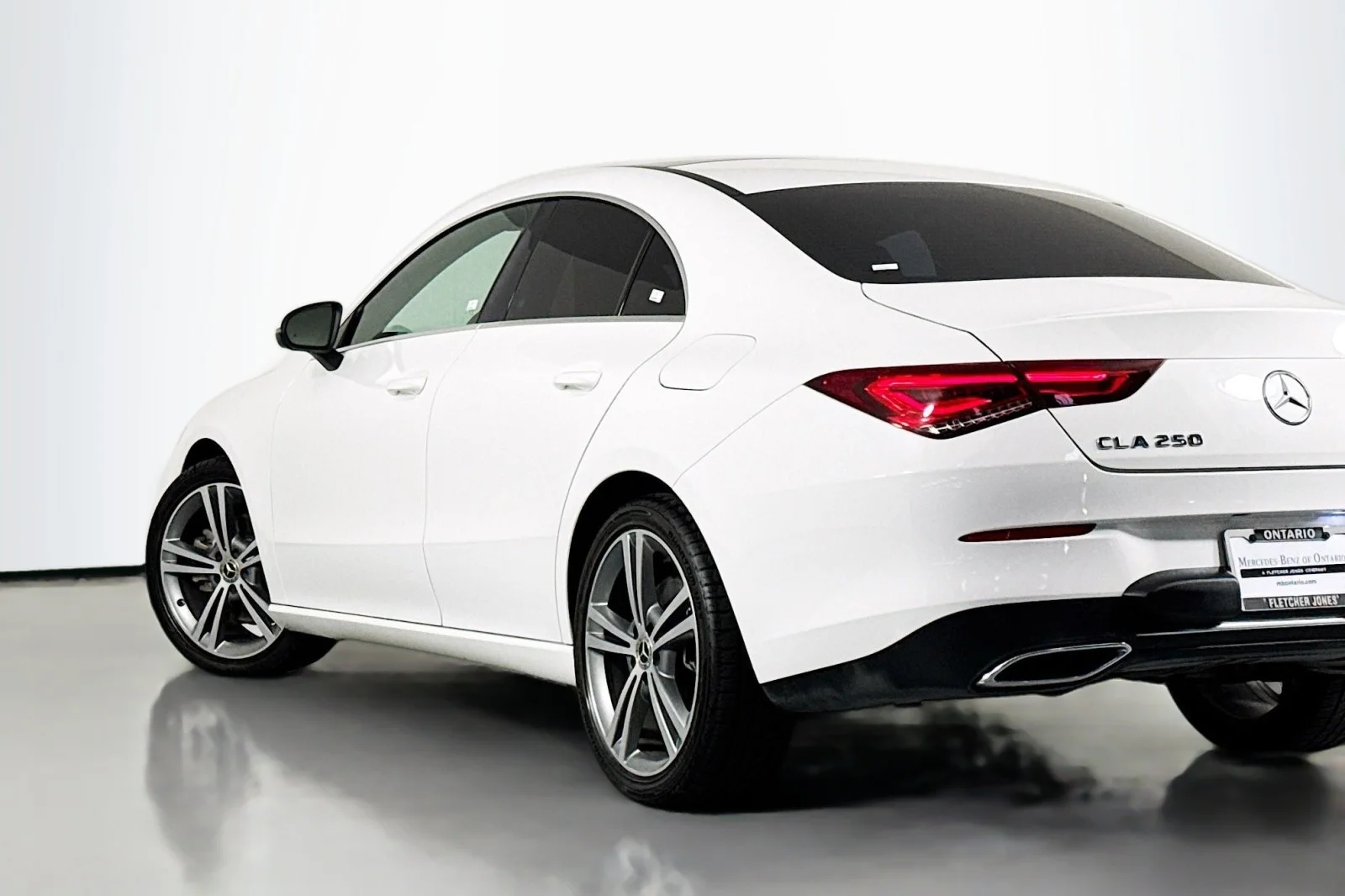 Used 2020 Polar White Mercedes-Benz CLA 250 image 14