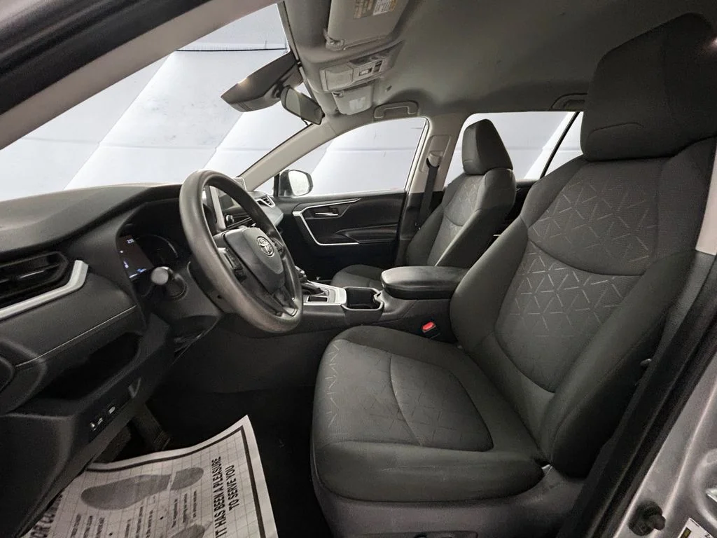Used 2024 Silver Toyota XLE image 7