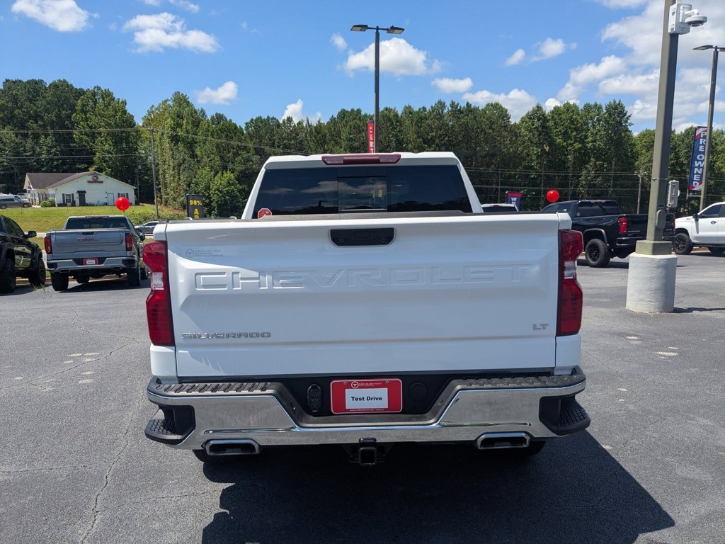 Used 2026 Summit White Chevrolet LT image 6