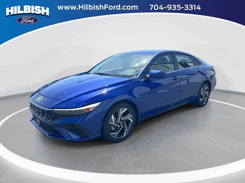 Used 2025 Blue Hyundai SEL Convenience image 1