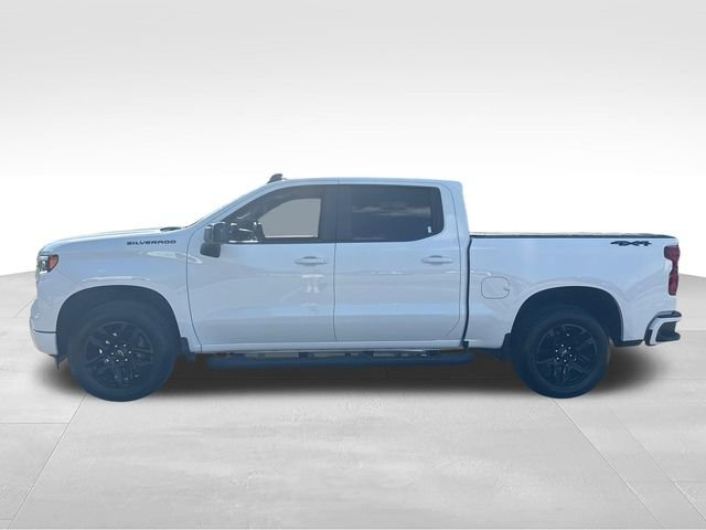 Used 2025 White Chevrolet RST image 2