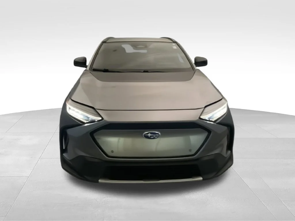 Used 2025 Carbon Subaru Premium image 7