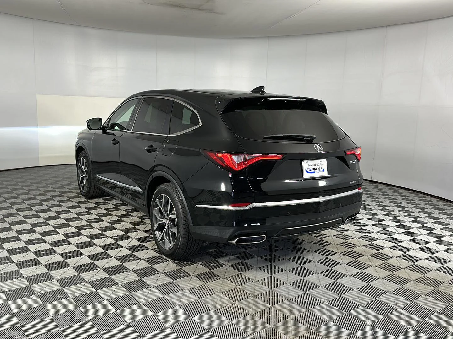 Used 2022 Majestic Black Pearl Acura SH-AWD w/Tech image 26