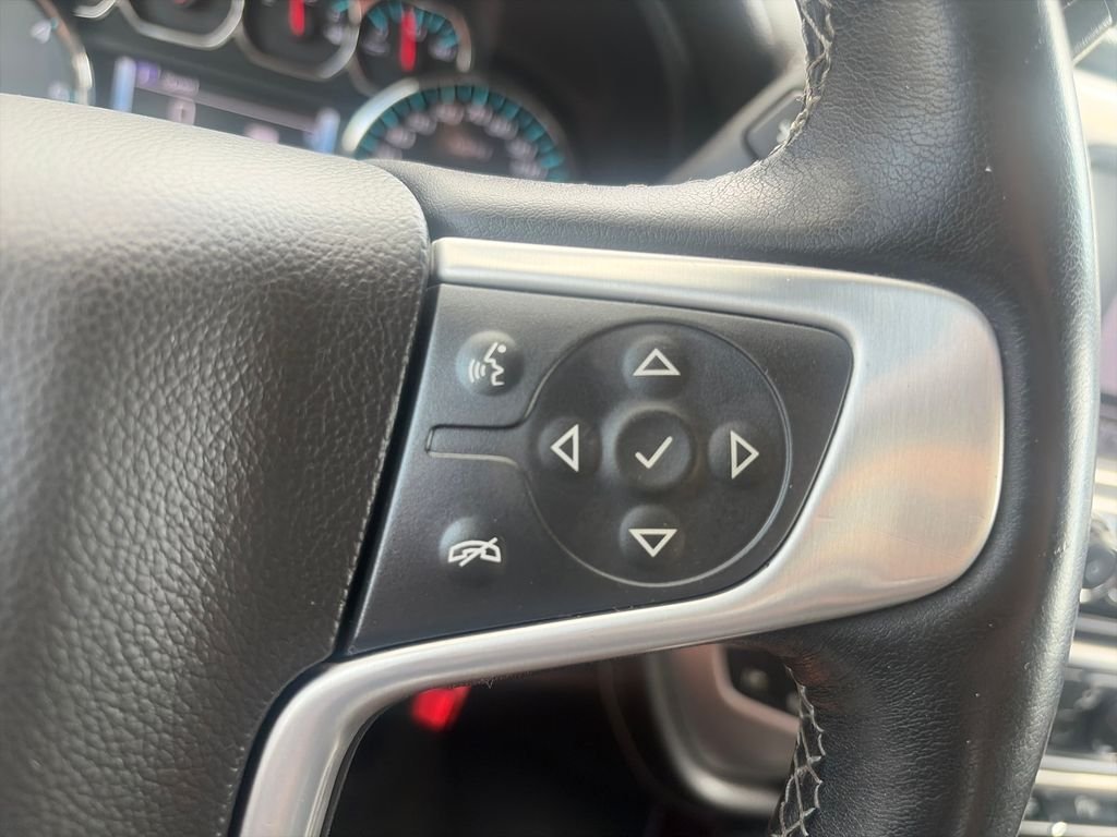 Used 2018 Gray GMC SLT image 33
