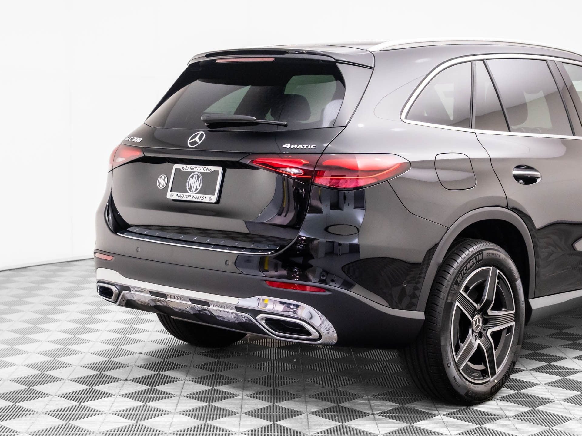 New 2026 Black Mercedes-Benz GLC 300 image 30