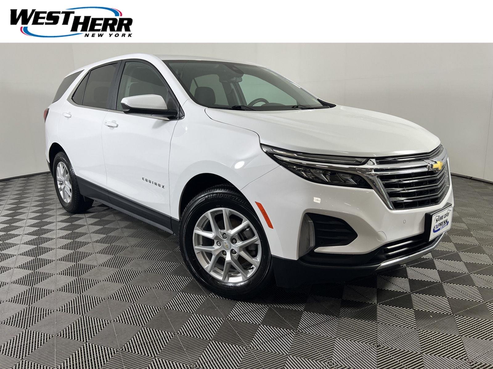 Used 2024 Summit White Chevrolet LT image 1